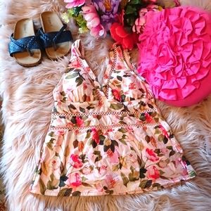 SOLD HOST PICK🎉 🩱🎉 PRICE DROP TODAY ONLY  NWT BEAUTIFUL TANKINI SWIM TOP ONLY